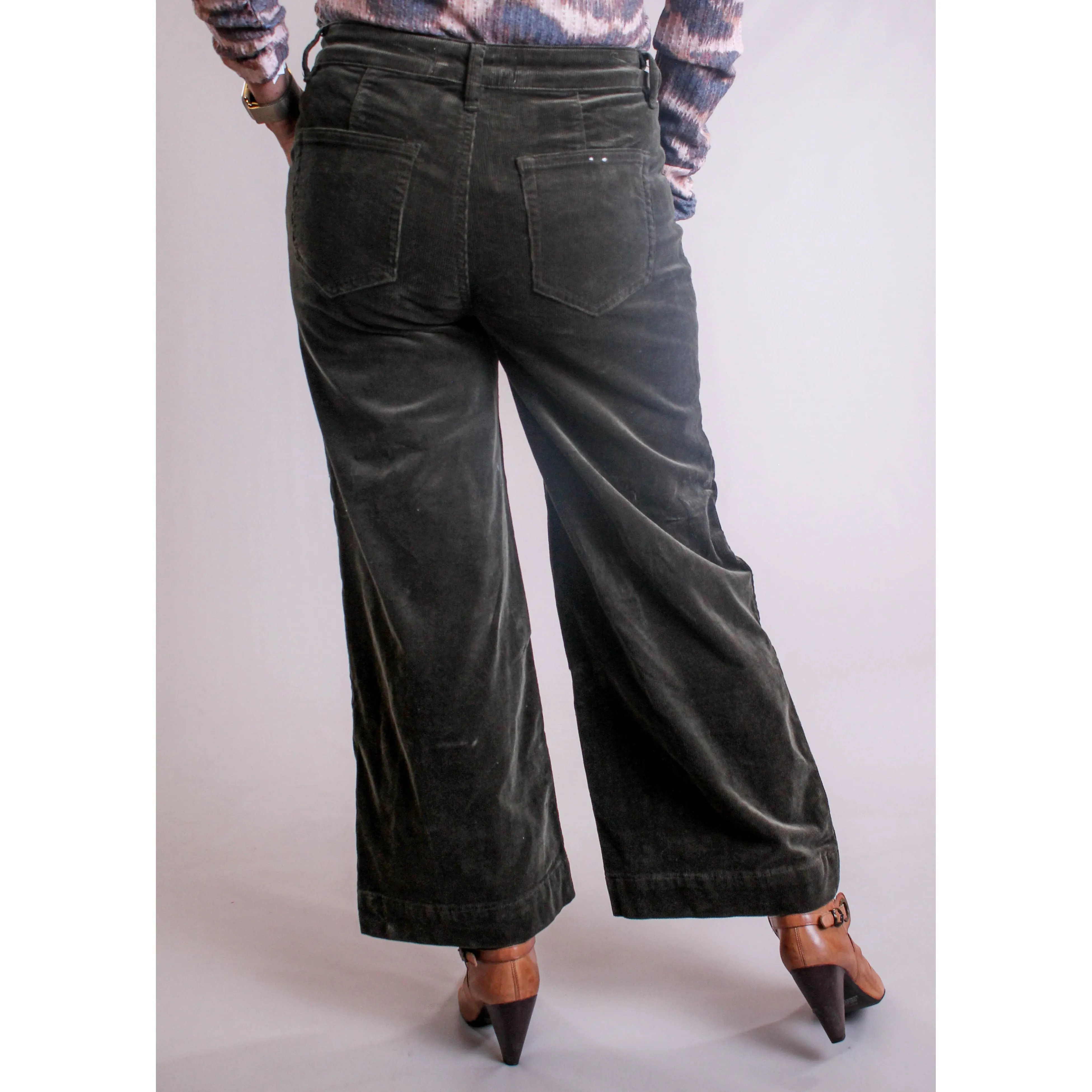 Charlie B Cropped Corduroy Pant