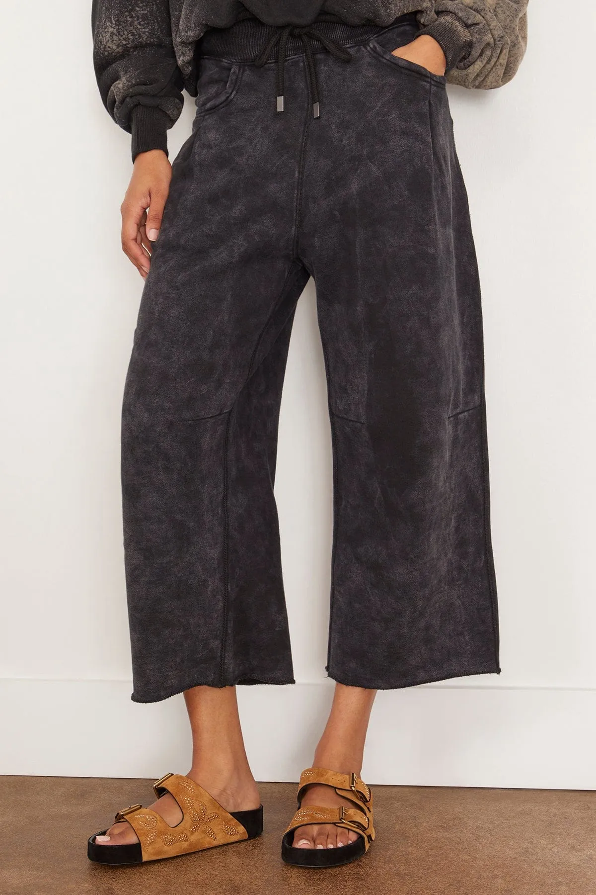 Cropped Pleated Sweatpant in Acid Black