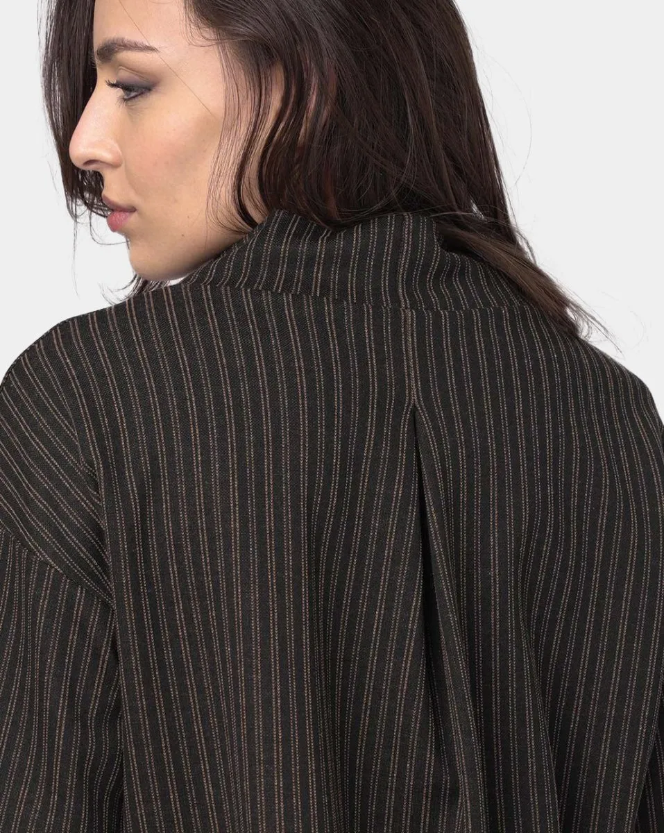 Mock Neck Pleated Back Shirt