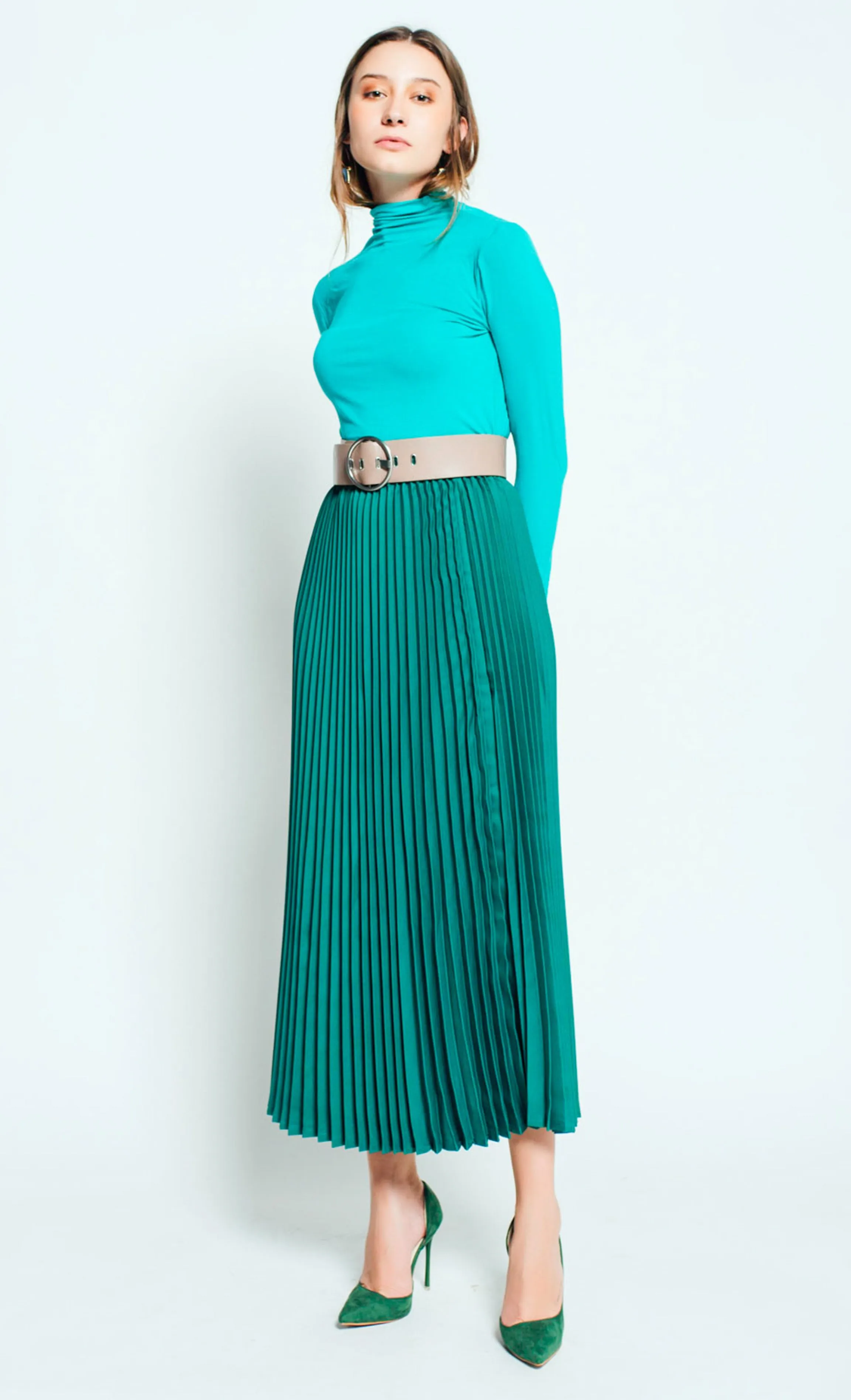 Olivia Pleated Skirt in Emerald Green